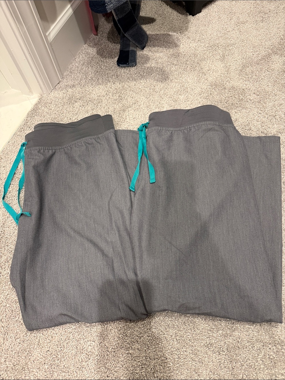 Figs Livingston Graphite LP Pants